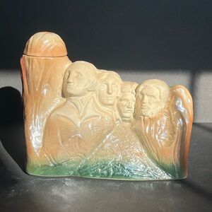 Collectible Whiskey Decanter Mt. Rushmore Vintage Barware